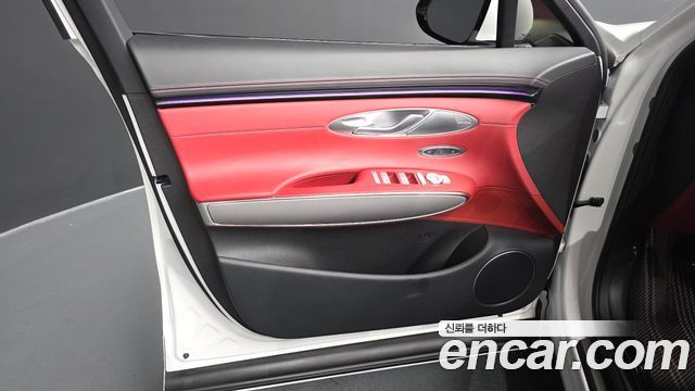 Genesis GV70 2025 — photo 14