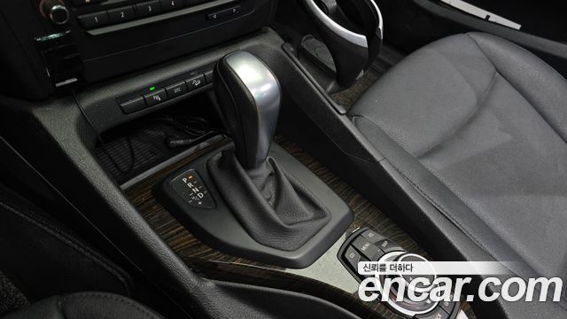 BMW X1 2010 — photo 9