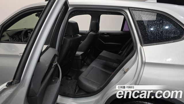 BMW X1 2010 — photo 12