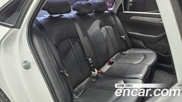 Hyundai Sonata 2016 — photo 17