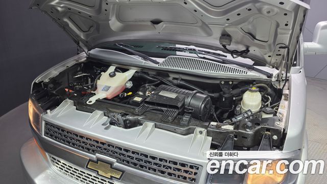 Chevrolet Express Van 2015 — photo 6