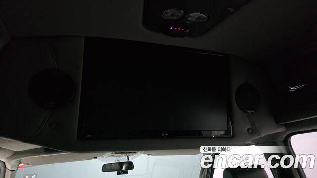 Chevrolet Express Van 2015 — photo 18