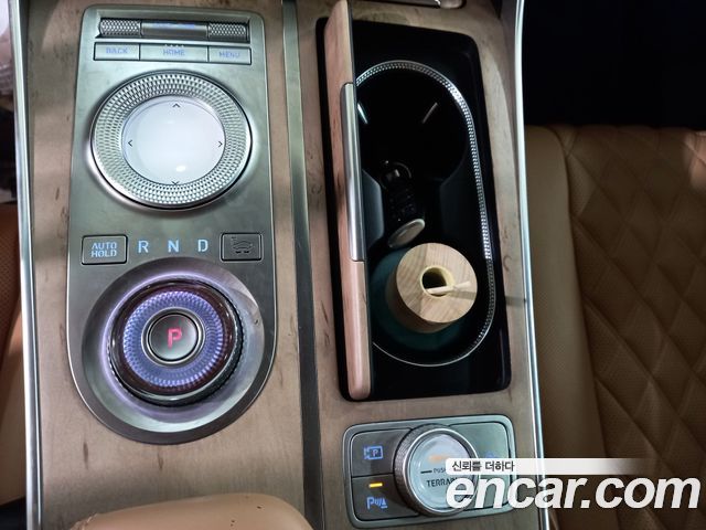 Genesis GV80 2020 — photo 13