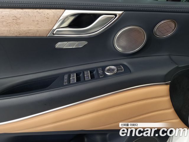 Genesis GV80 2020 — photo 17