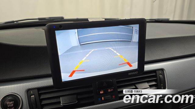 BMW 3-Series 2011 — photo 15