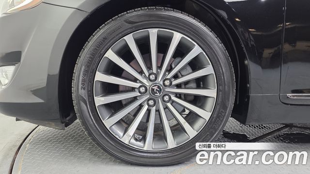 Kia K7 2012 — photo 5