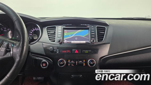 Kia K7 2012 — photo 14