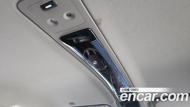 Kia K7 2012 — photo 17