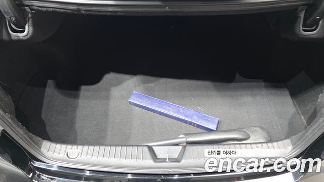 Kia K7 2012 — photo 20