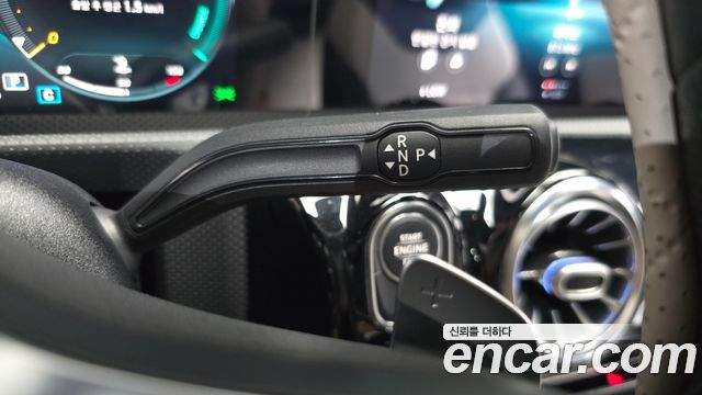 Mercedes-Benz CLA-Class 2020 — photo 12