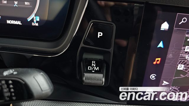 Porsche Cayenne 2025 — photo 12