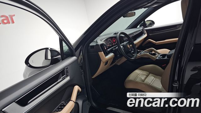 Porsche Cayenne 2025 — photo 13