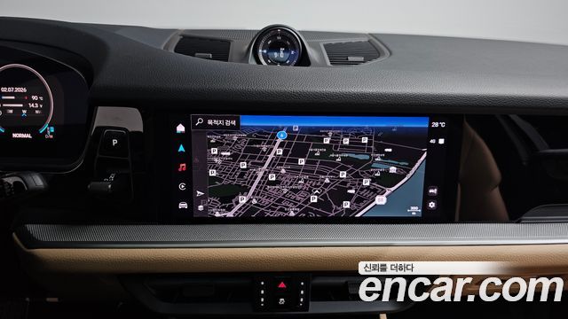 Porsche Cayenne 2025 — photo 20