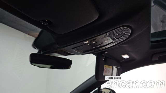Porsche Cayenne 2025 — photo 22