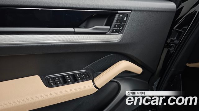 Porsche Cayenne 2025 — photo 33