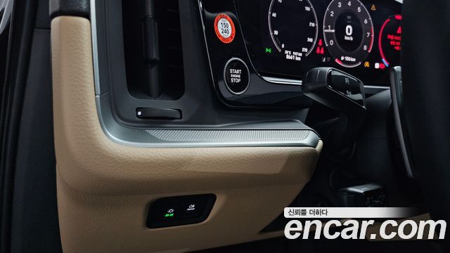 Porsche Cayenne 2025 — photo 34
