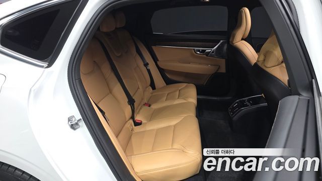 Volvo S90 2021 — photo 17