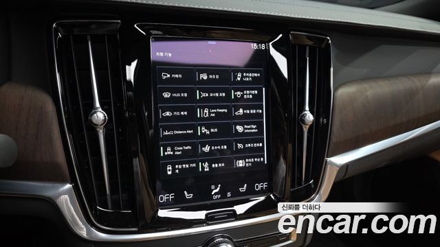 Volvo S90 2021 — photo 21