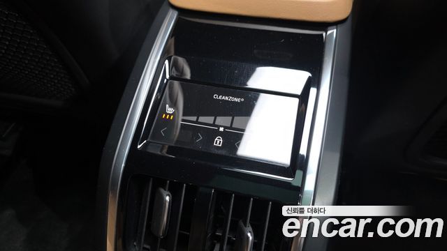 Volvo S90 2021 — photo 25
