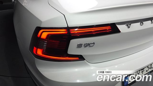 Volvo S90 2021 — photo 9
