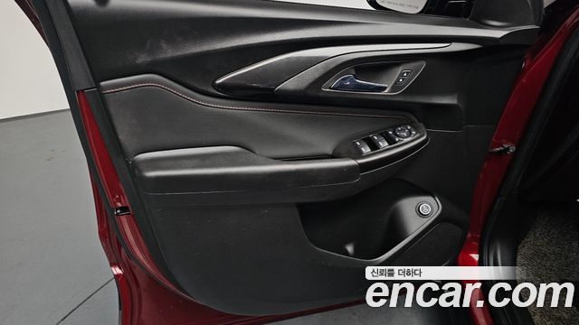 Chevrolet Korea Trailblazer 2022 — photo 14