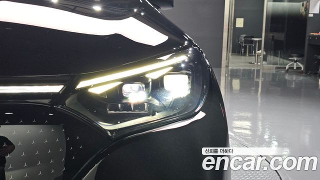 Mercedes-Benz EQE 2023 — photo 8