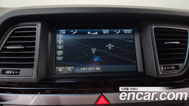 Hyundai Genesis 2014 — photo 18