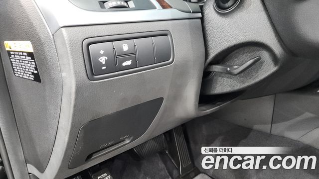 Hyundai Genesis 2014 — photo 27