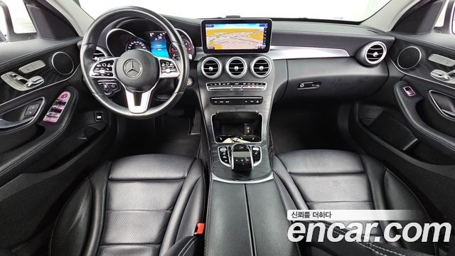 Mercedes-Benz C-Class 2019 — photo 10