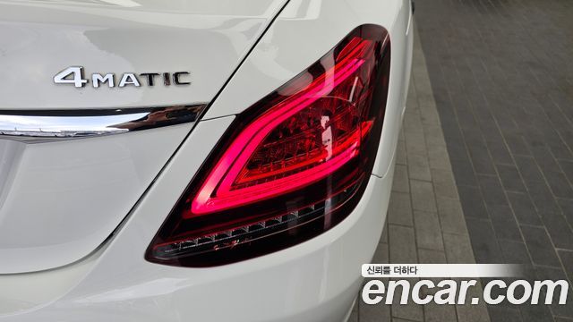 Mercedes-Benz C-Class 2019 — photo 9