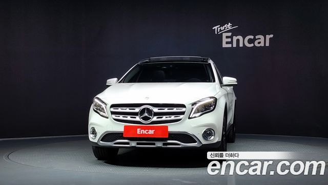 Mercedes-Benz GLA-Class 2019 — photo 3