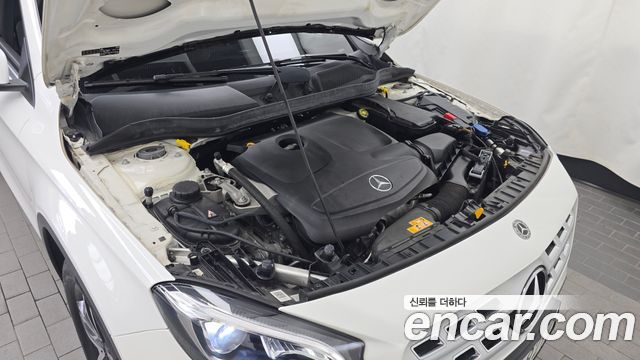 Mercedes-Benz GLA-Class 2019 — photo 6