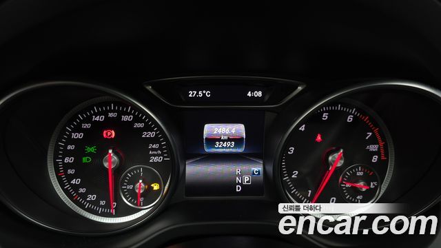 Mercedes-Benz GLA-Class 2019 — photo 11