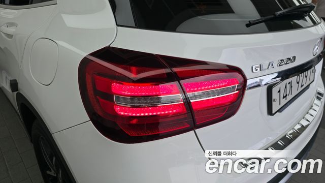 Mercedes-Benz GLA-Class 2019 — photo 9