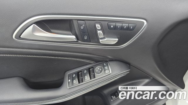 Mercedes-Benz GLA-Class 2019 — photo 28