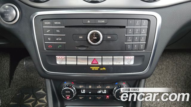 Mercedes-Benz GLA-Class 2019 — photo 33