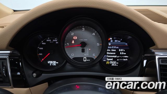 Porsche Macan 2017 — photo 8