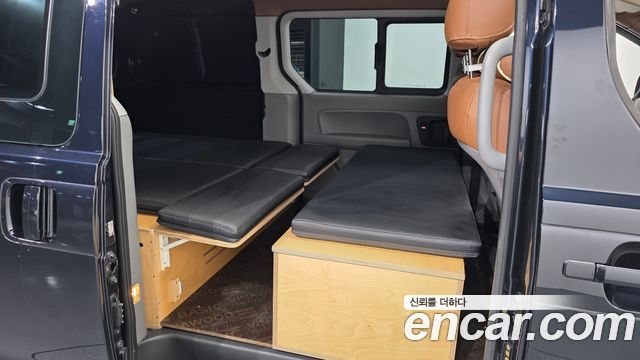 Hyundai Starex 2019 — photo 12