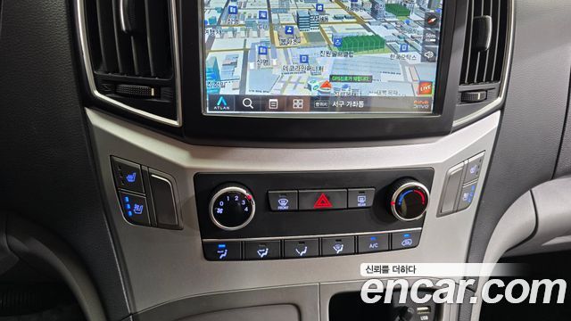Hyundai Starex 2019 — photo 16