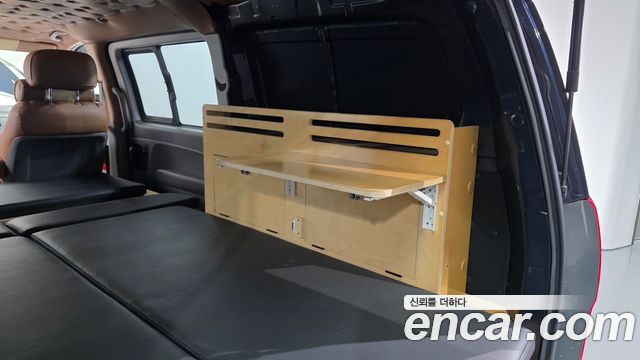 Hyundai Starex 2019 — photo 19