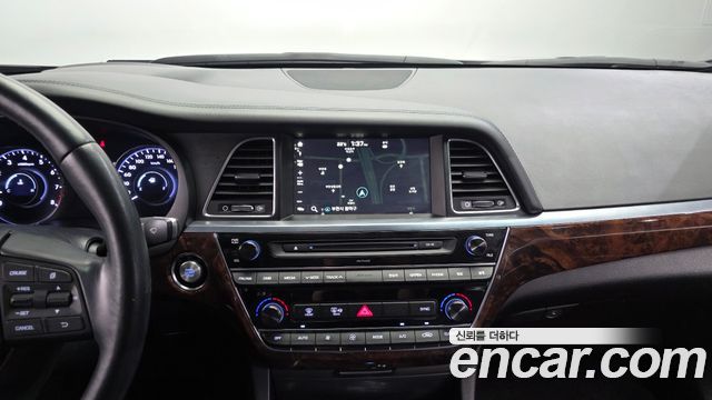Hyundai Aslan 2016 — photo 20