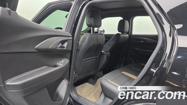 Chevrolet Korea Trailblazer 2023 — photo 21