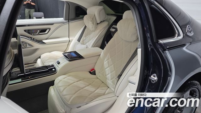 Mercedes-Benz S-Class 2022 — photo 18