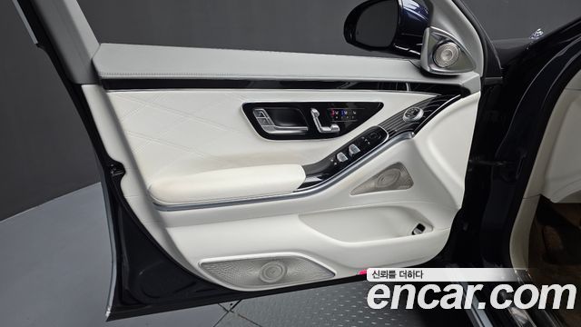 Mercedes-Benz S-Class 2022 — photo 14