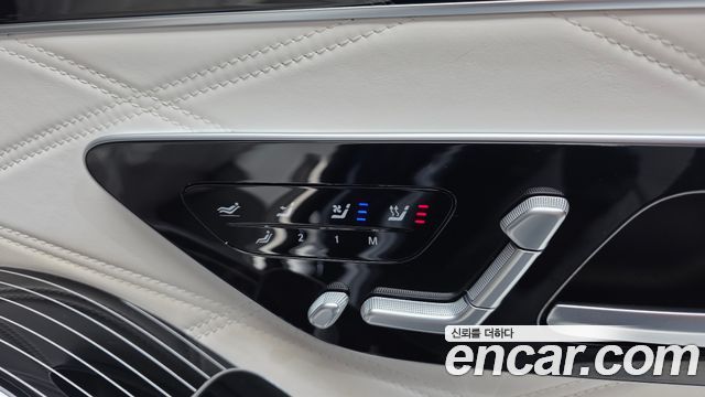 Mercedes-Benz S-Class 2022 — photo 27