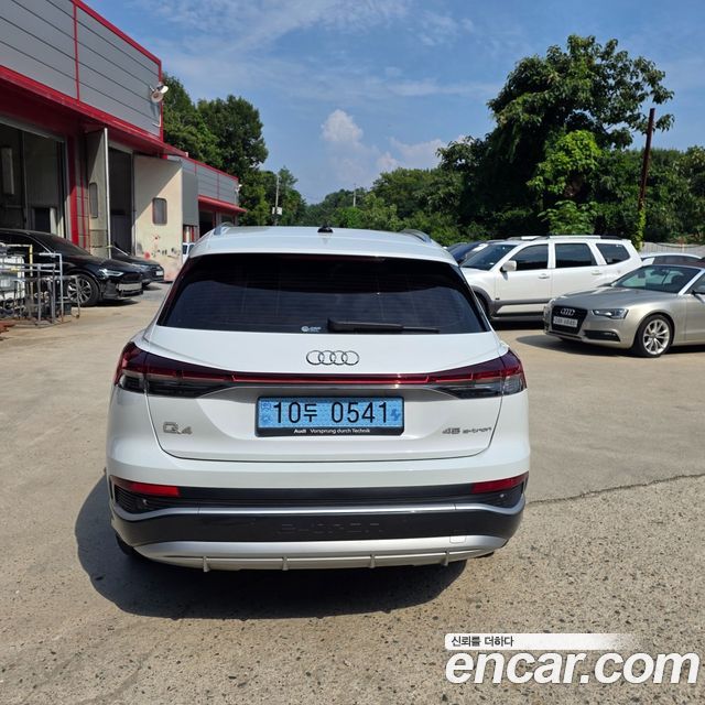 Audi Q4 e-tron 2025 — photo 5