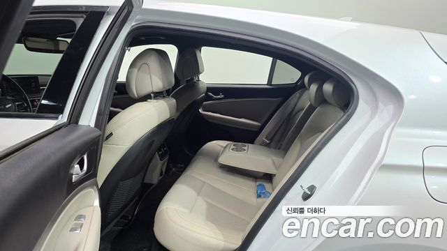 Genesis G70 2023 — photo 17