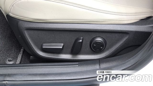 Genesis G70 2023 — photo 26