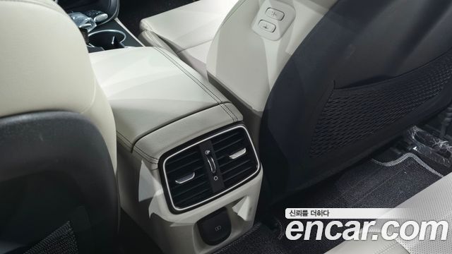 Genesis G70 2023 — photo 29