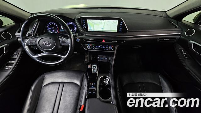 Hyundai Sonata 2022 — photo 10